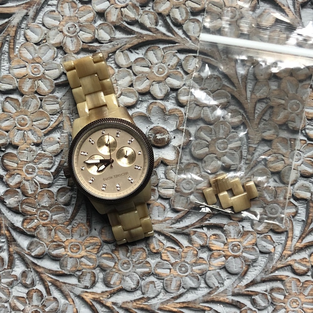Michael Kors Ladies Ritz Sand Mk5641 Watch - Picture 2 of 7